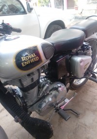 Royal Enfield Classic 350