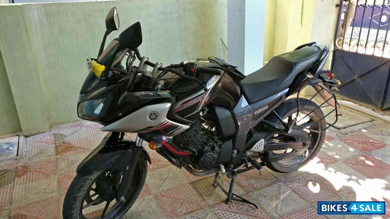 Black Yamaha Fazer
