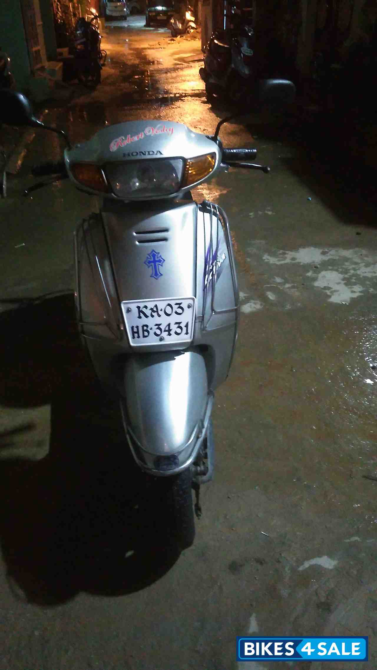 Silver Honda Activa Silver Honda Activa