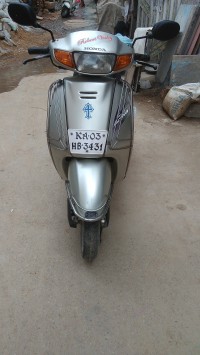 Silver Honda Activa
