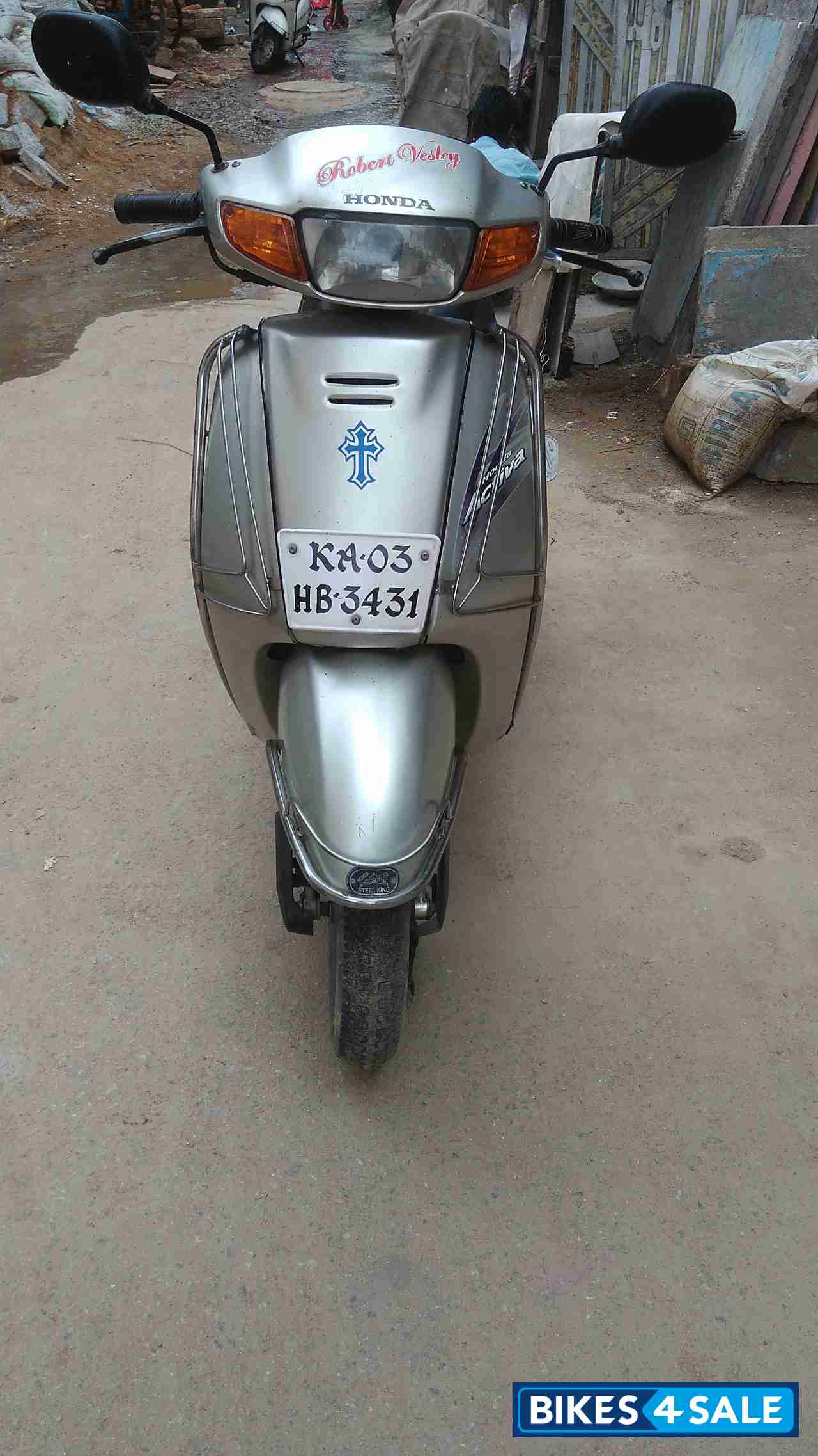 Silver Honda Activa Silver Honda Activa
