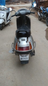Silver Honda Activa