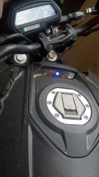 Mad Black Bajaj Dominar 400