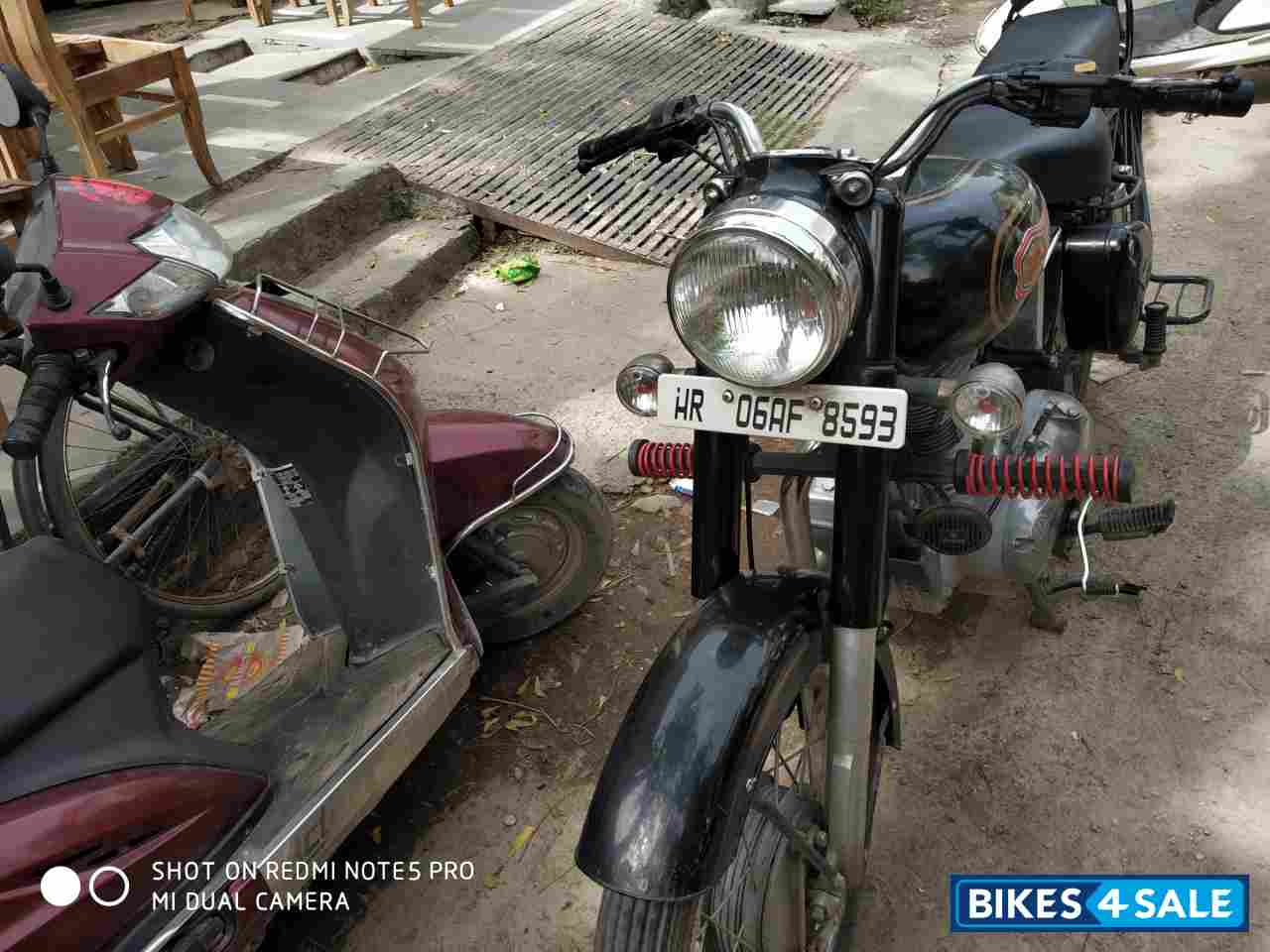 Royal Enfield Bullet Standard 350