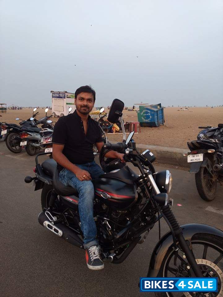 Bajaj Avenger 220 DTS-i