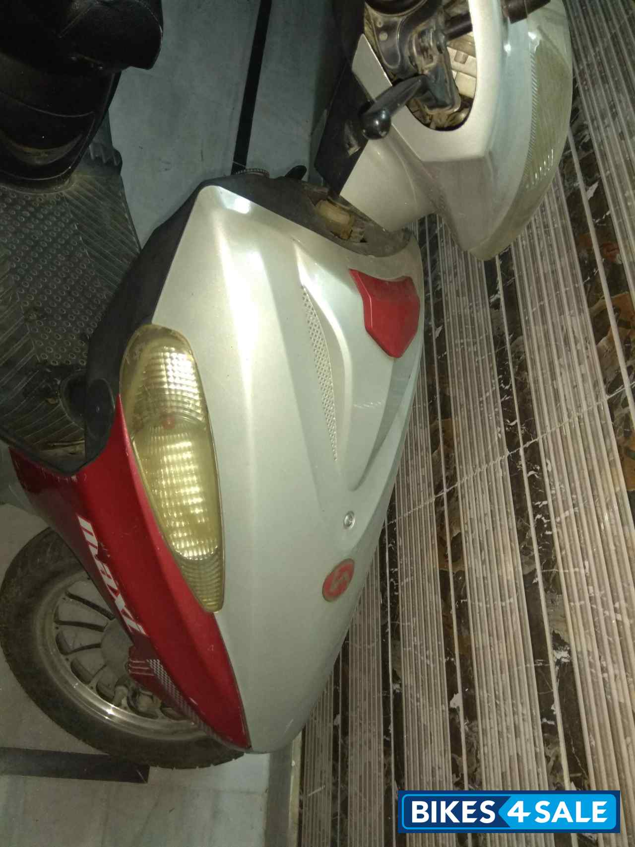 Red Hero Electric Maxi