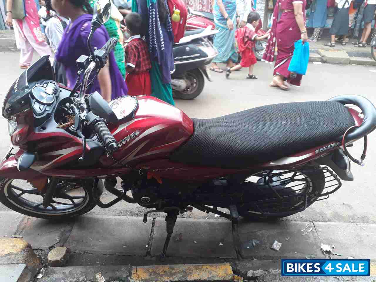 Red Bajaj Discover 150 F