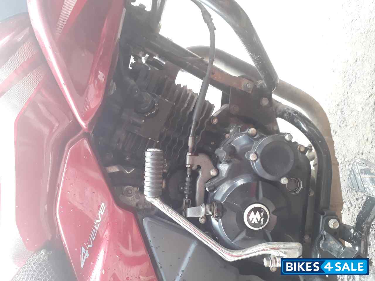 Red Bajaj Discover 150 F