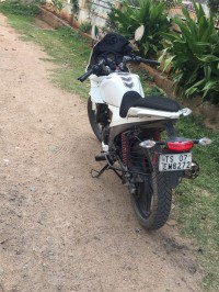 White Hero Karizma R