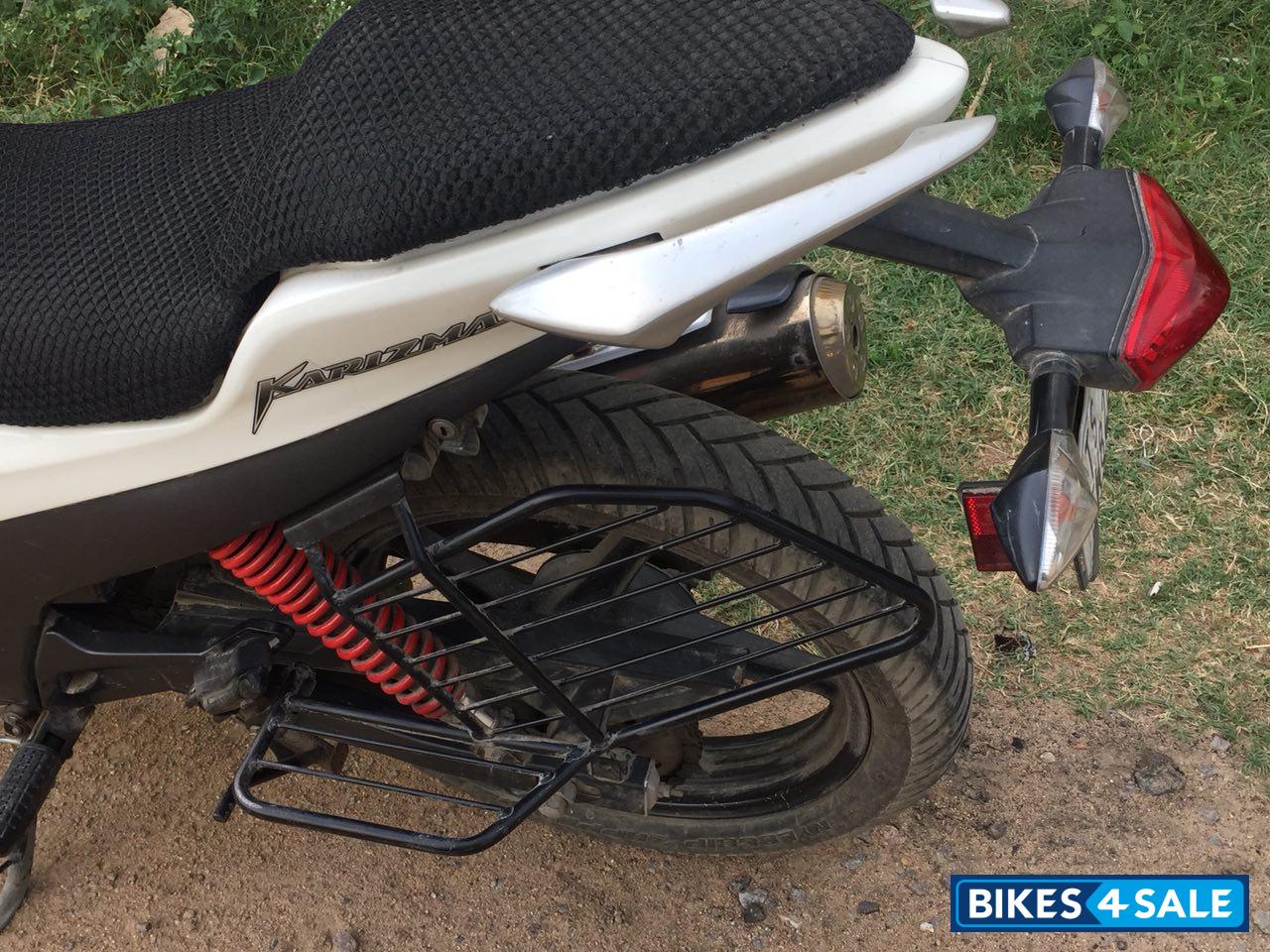 White Hero Karizma R White Hero Karizma R