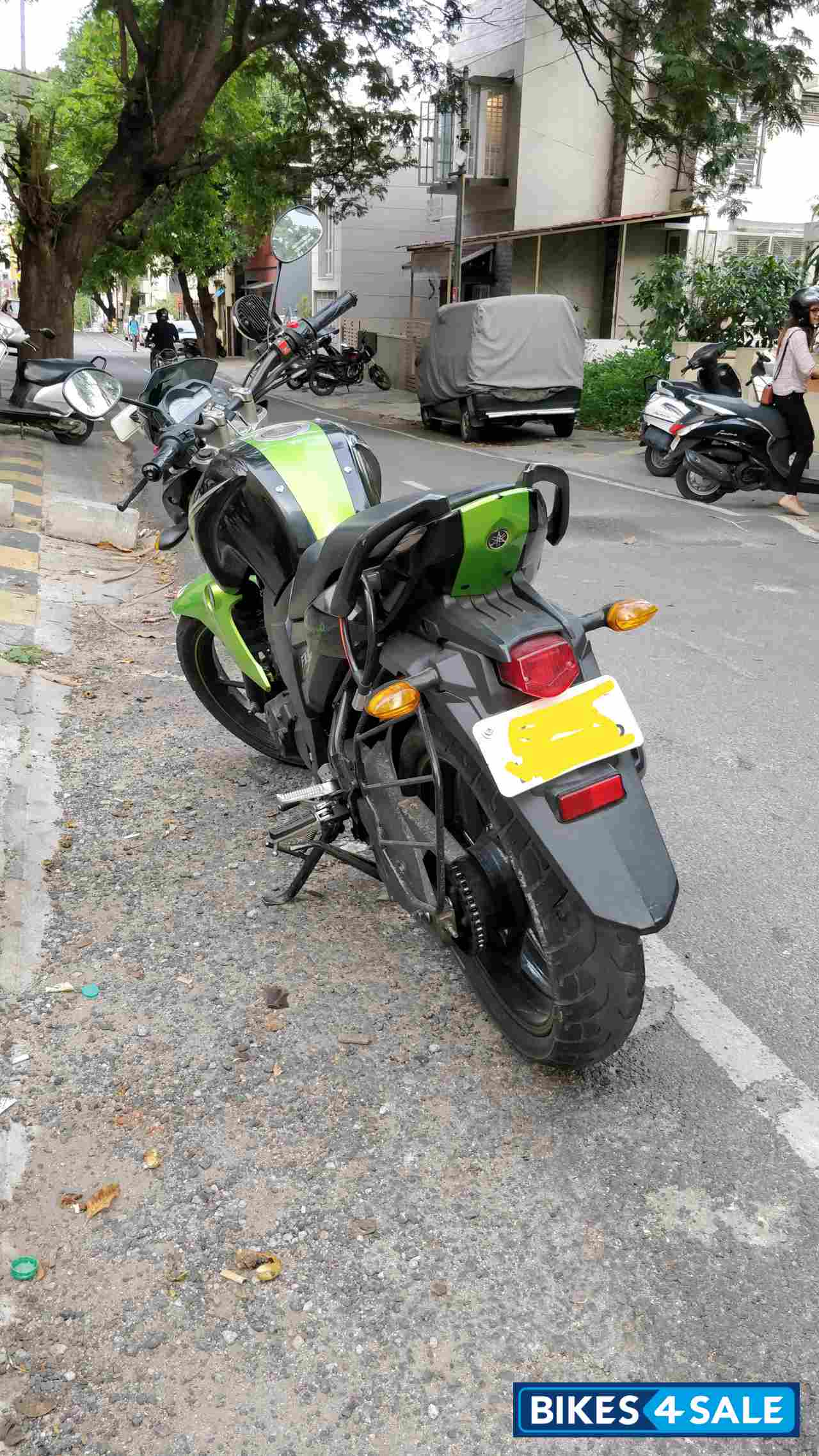 Green Black Yamaha FZ-S Green Black Yamaha FZ-S