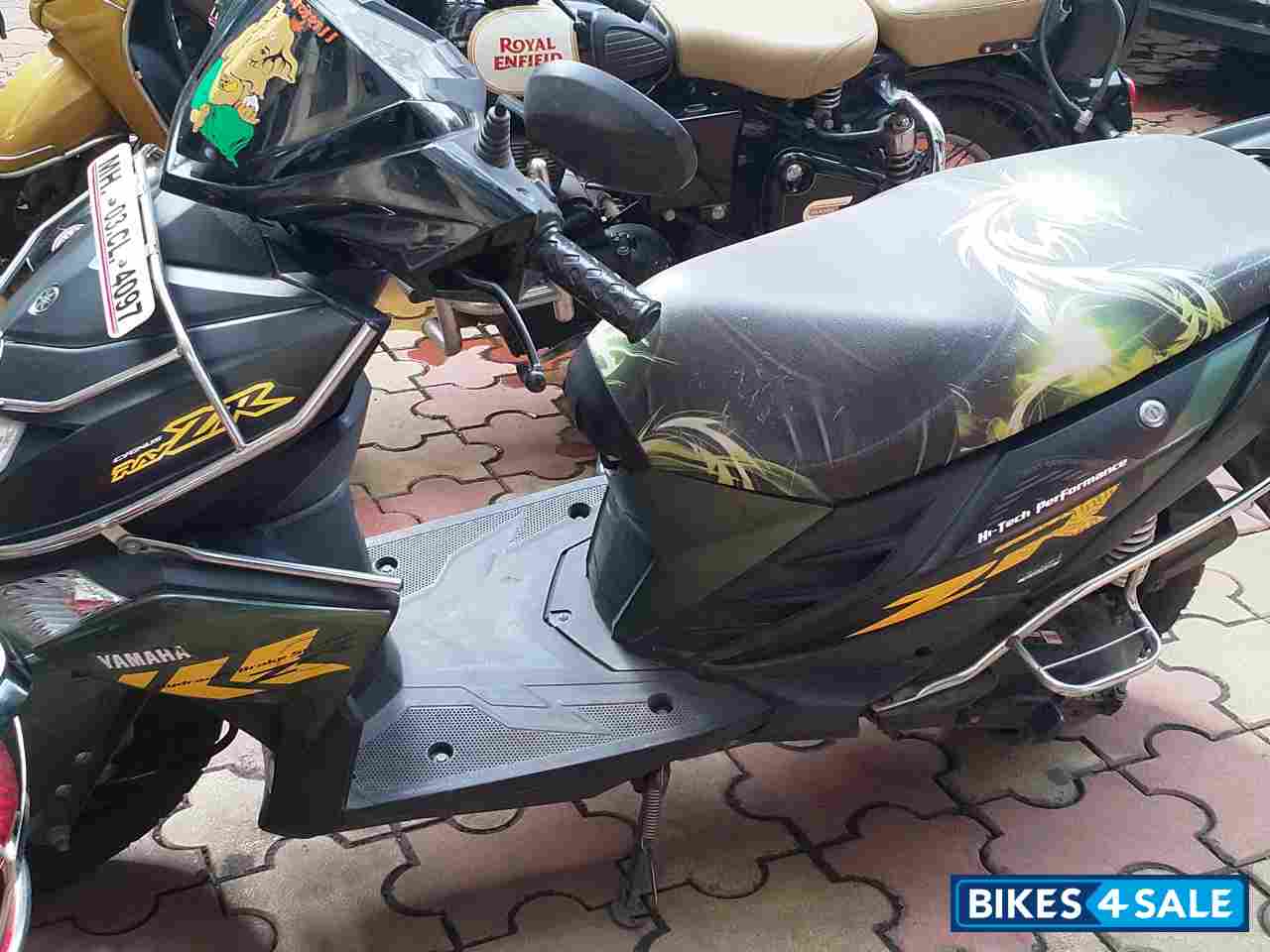 Yamaha Cygnus Ray ZR