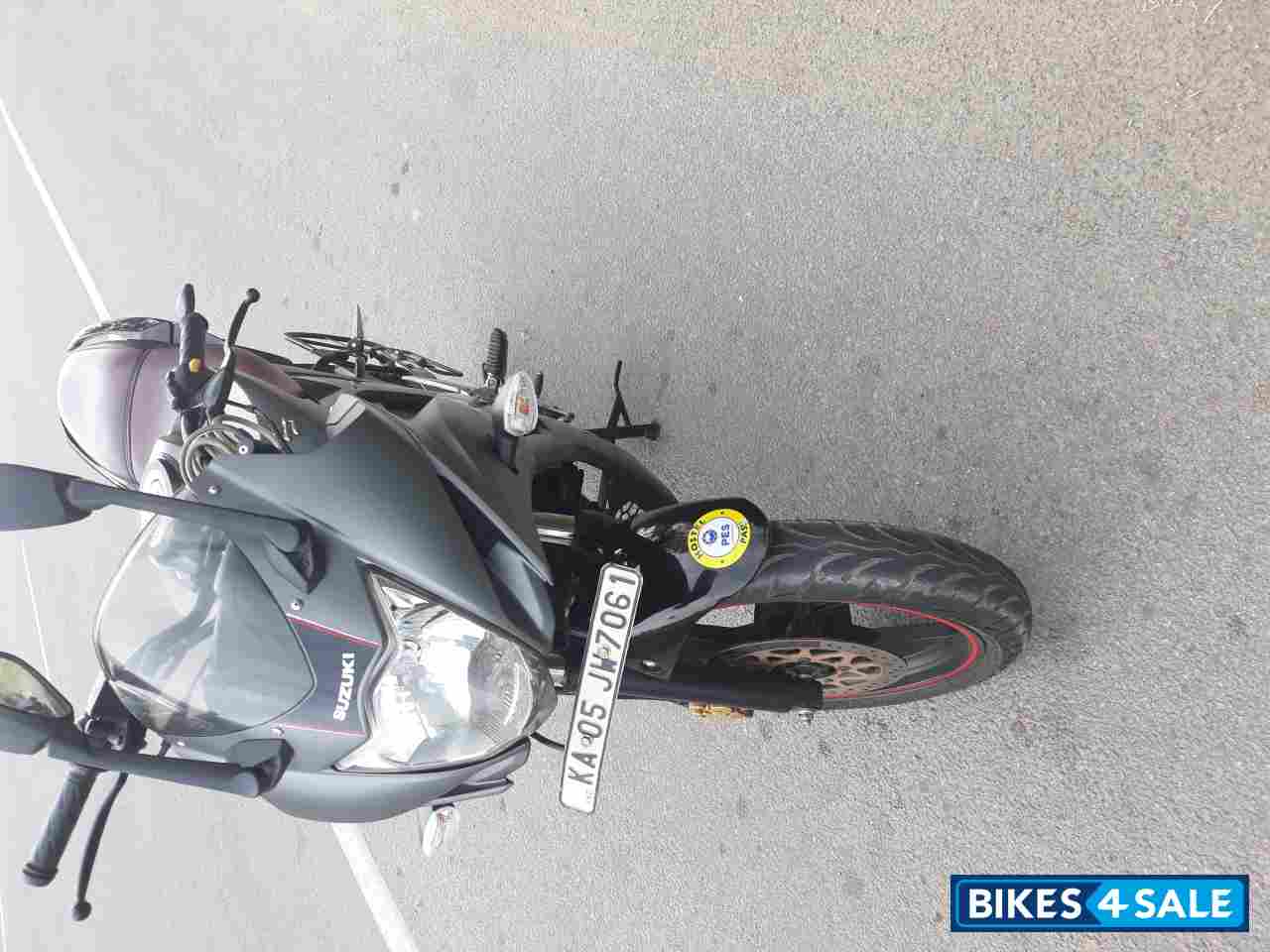 Grey Suzuki Gixxer SF
