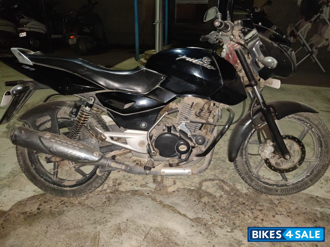 Black Bajaj Pulsar Black Bajaj Pulsar