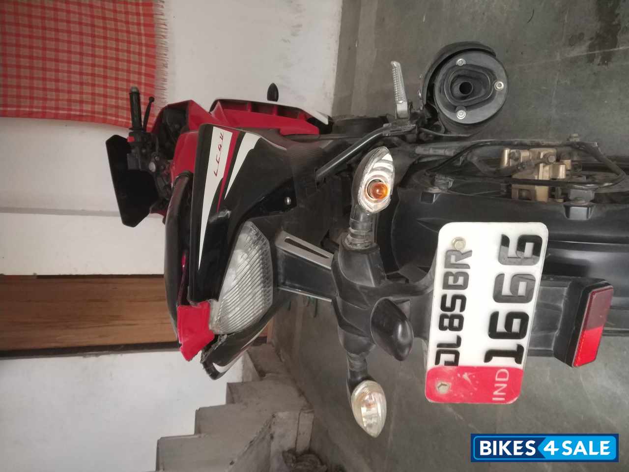 Yamaha YZF R15 Yamaha YZF R15