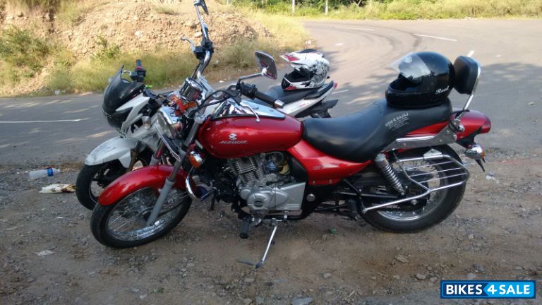 Bajaj Avenger 220 DTS-i