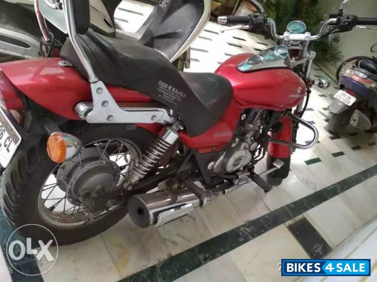 Bajaj Avenger 220 DTS-i Bajaj Avenger 220 DTS-i