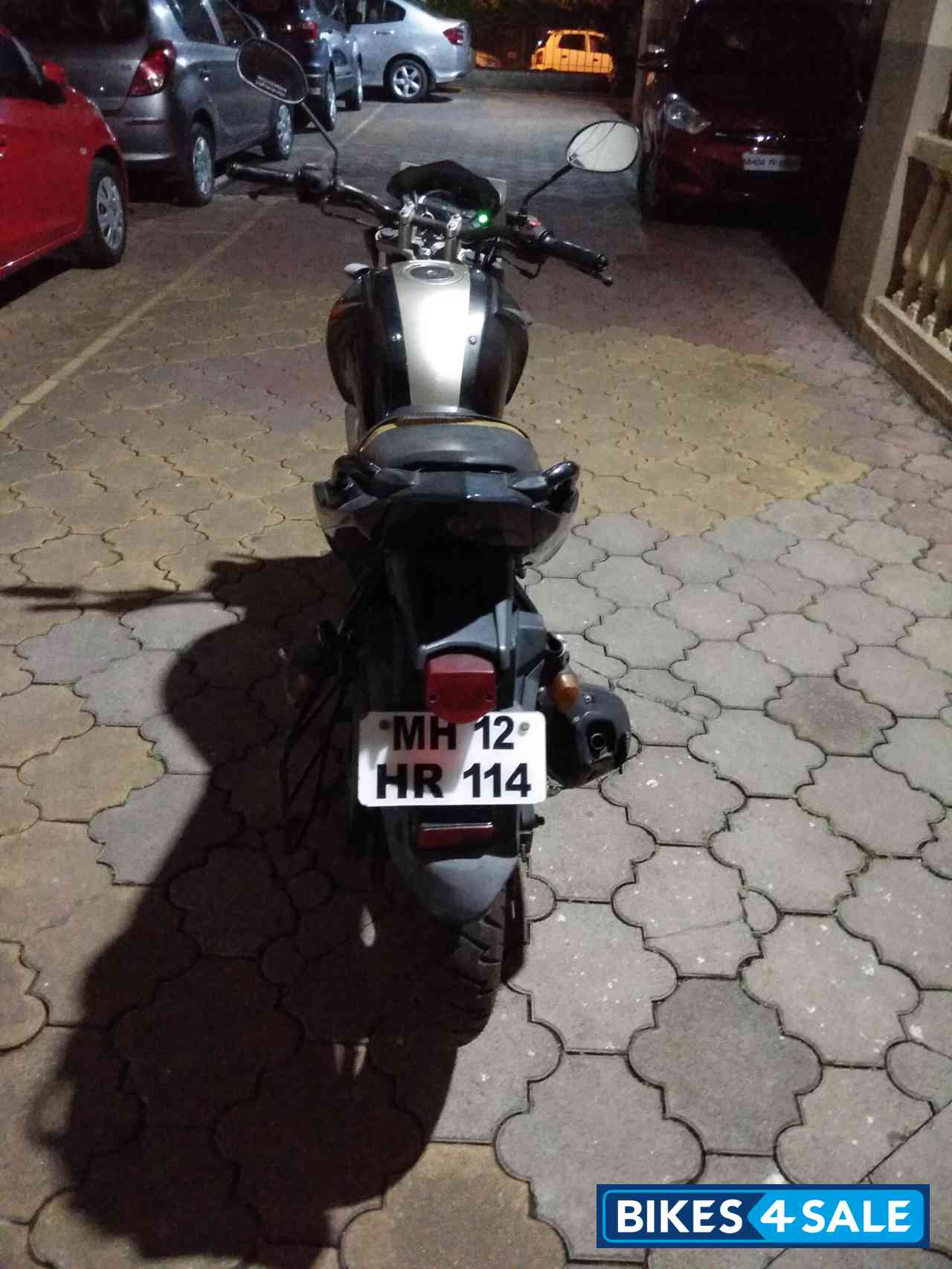 Silver Yamaha FZ16