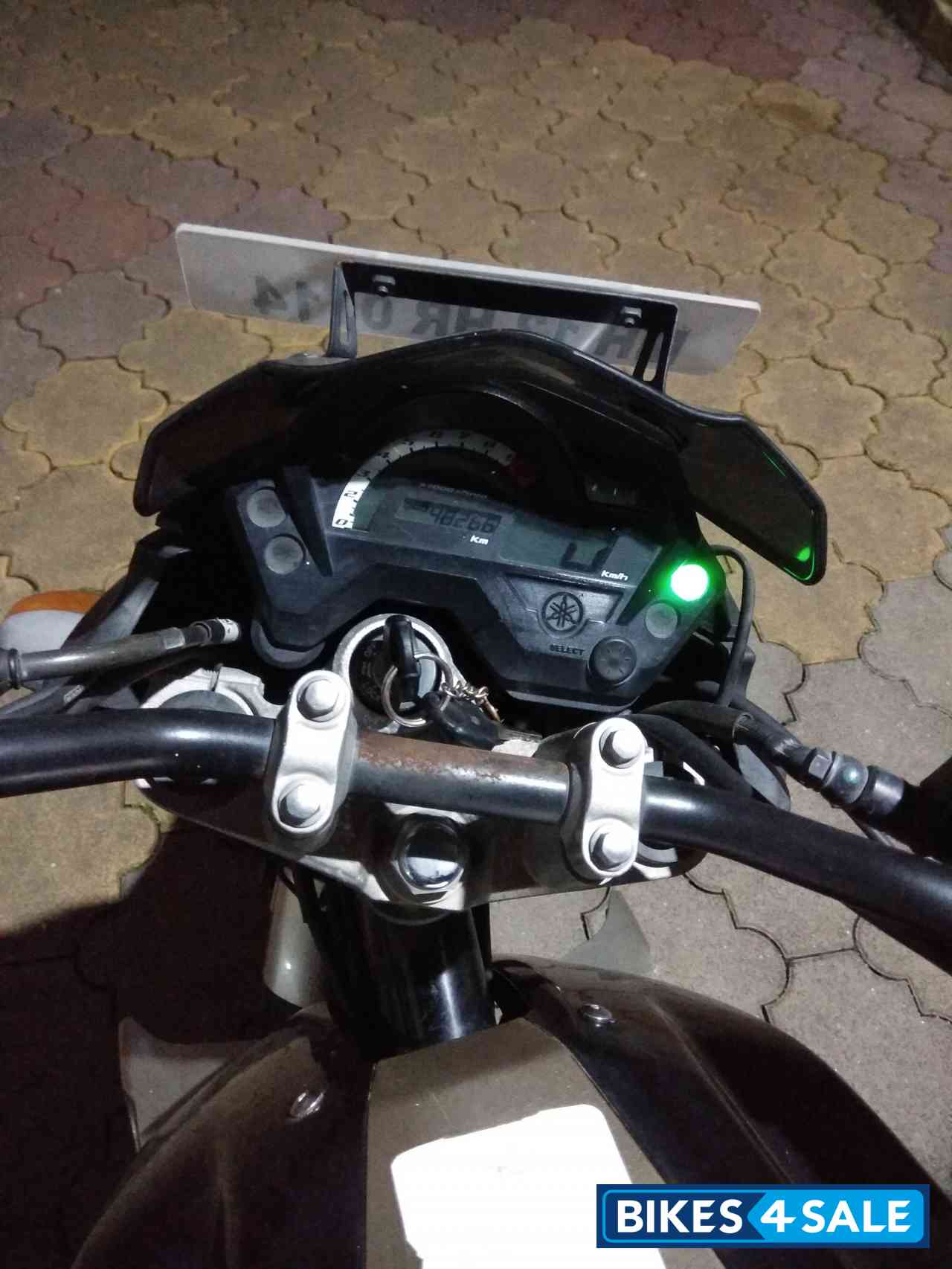 Silver Yamaha FZ16
