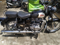 Black Royal Enfield Classic 350