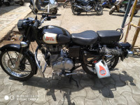 Black Royal Enfield Classic 350