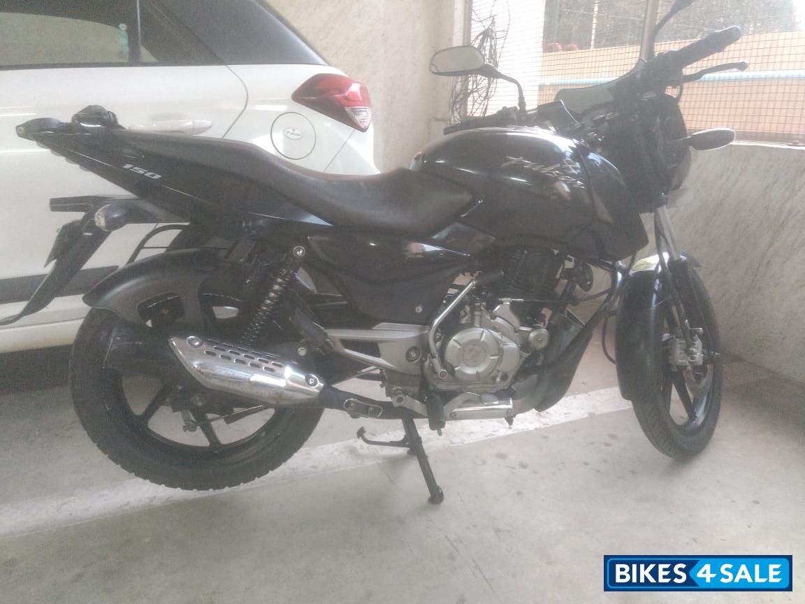 Black Bajaj Pulsar 150 DTSi