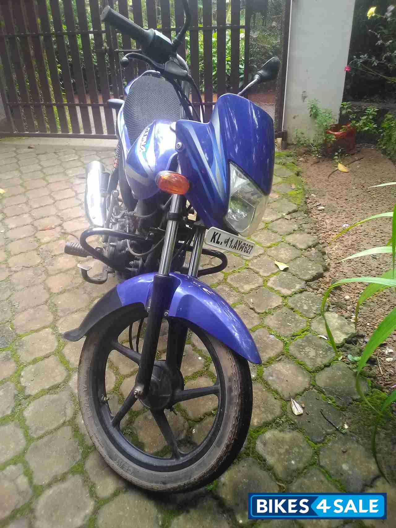 Bajaj Platina 100 ES