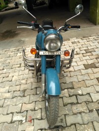Royal Enfield Classic Squadron Blue