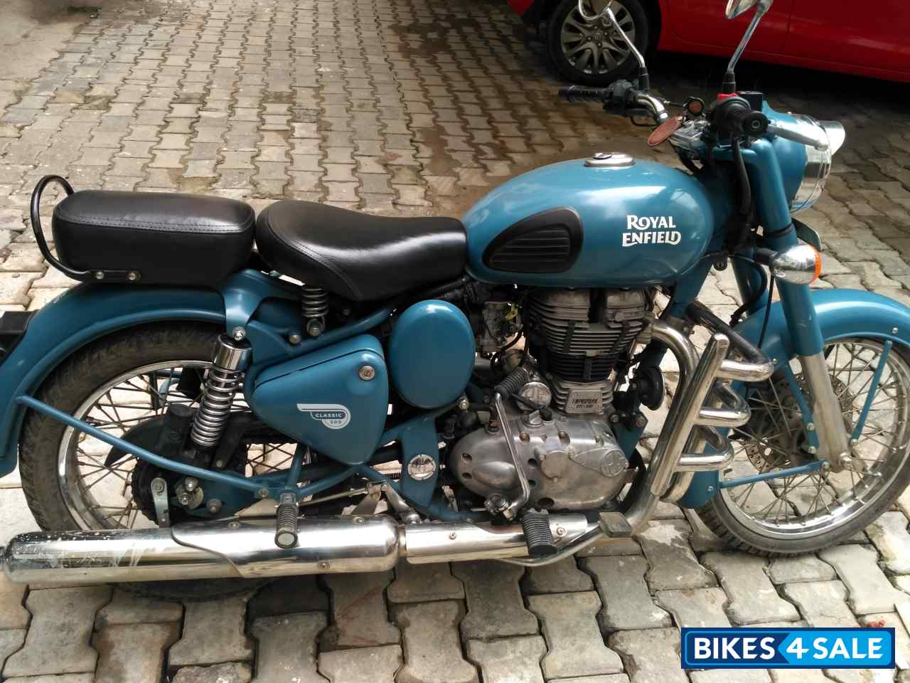 Royal Enfield Classic Squadron Blue