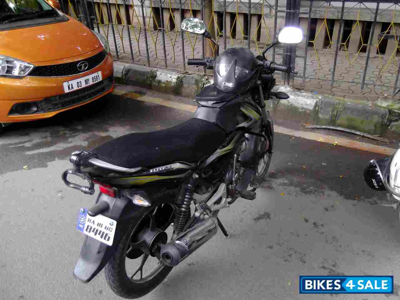 Green & Black Bajaj Discover 100M