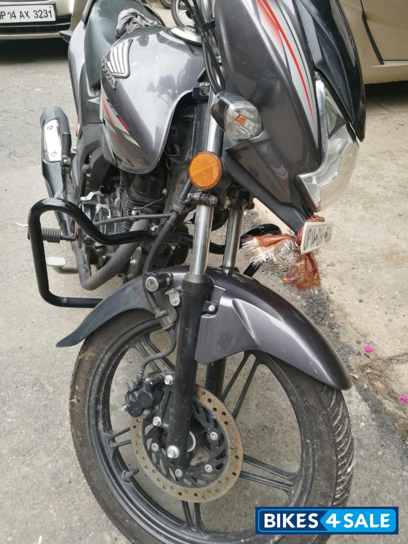Grey Metallic Honda CB Shine SP