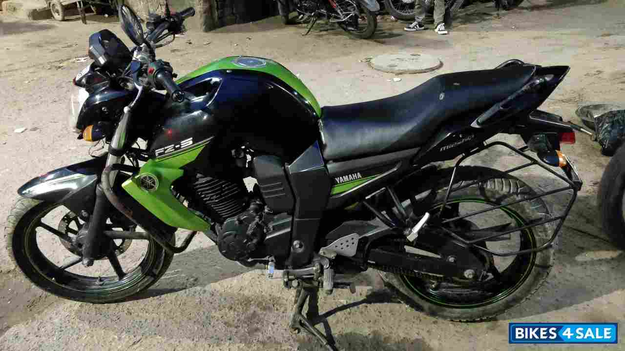 Yamaha FZ-S