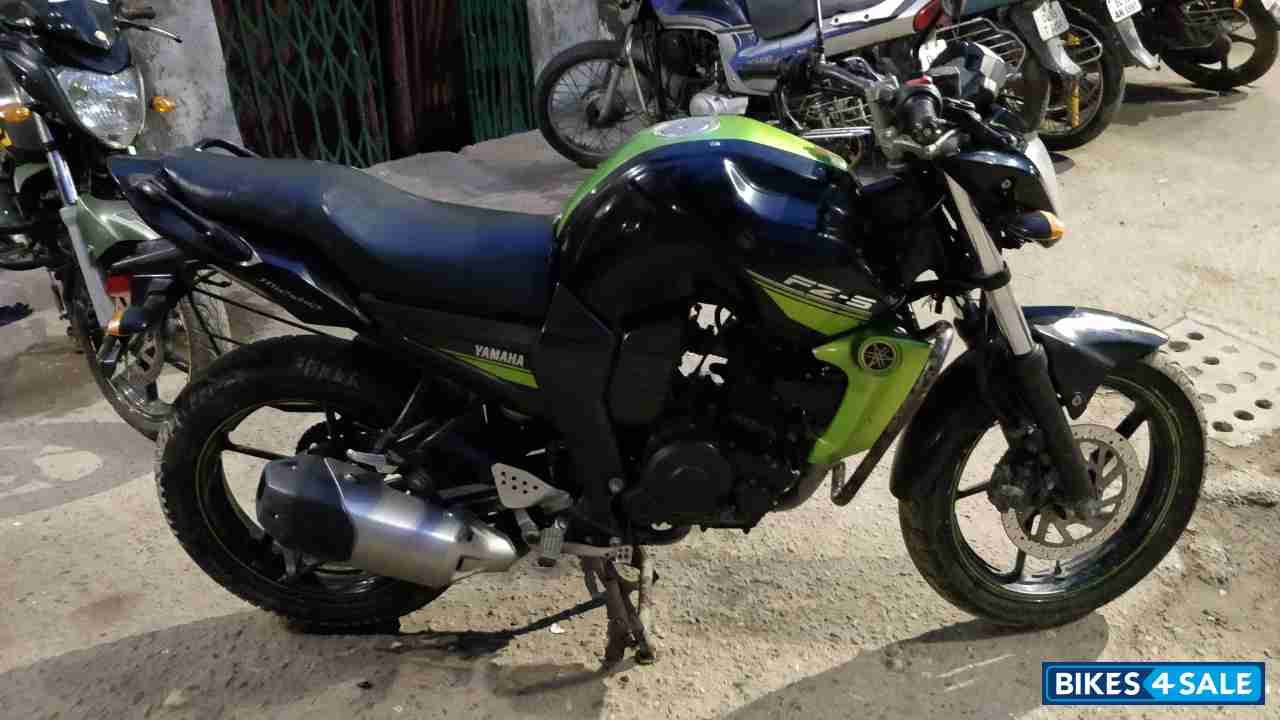 Yamaha FZ-S