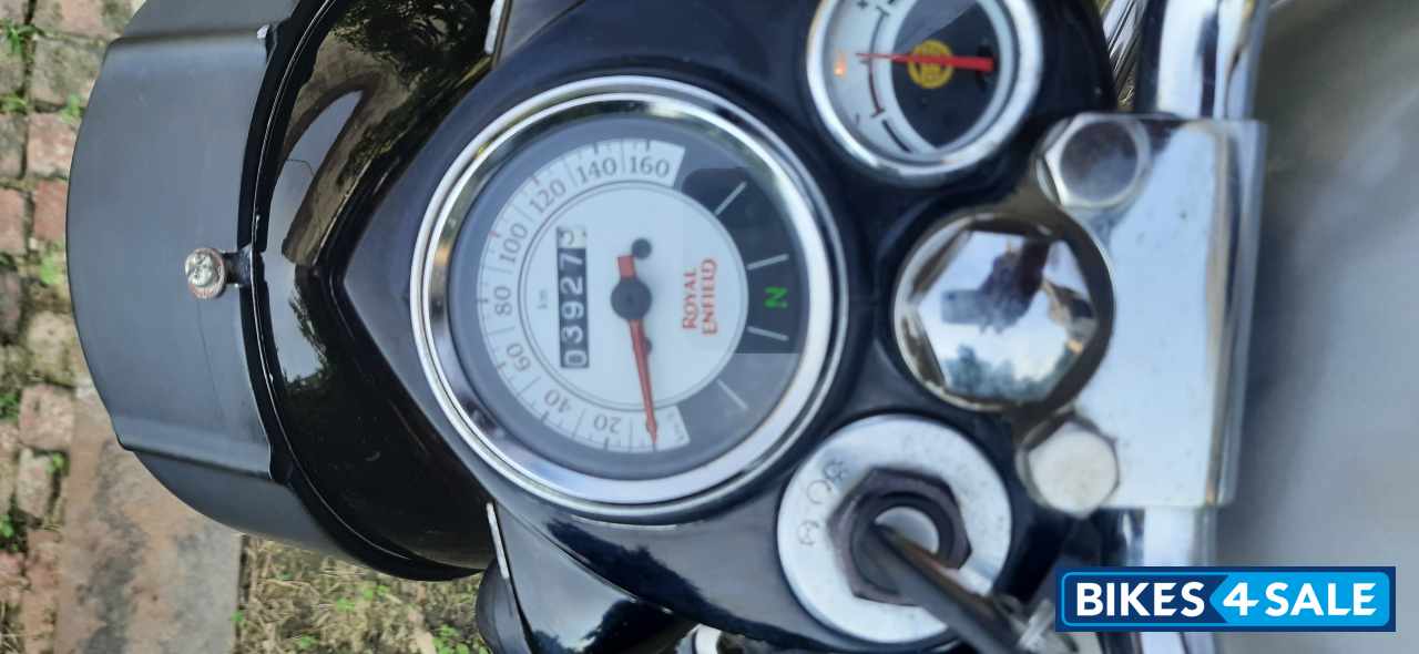 Gunmetal Grey Royal Enfield Classic Gunmetal Grey Gunmetal Grey Royal Enfield Classic Gunmetal Grey