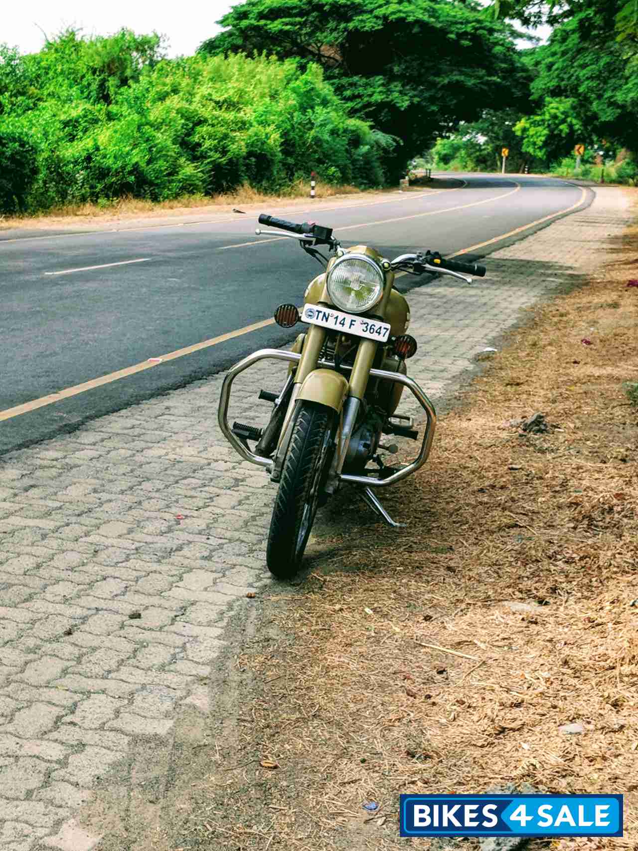 Desert Stor Royal Enfield Classic Desert Storm