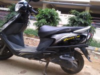 Black TVS Scooty Zest