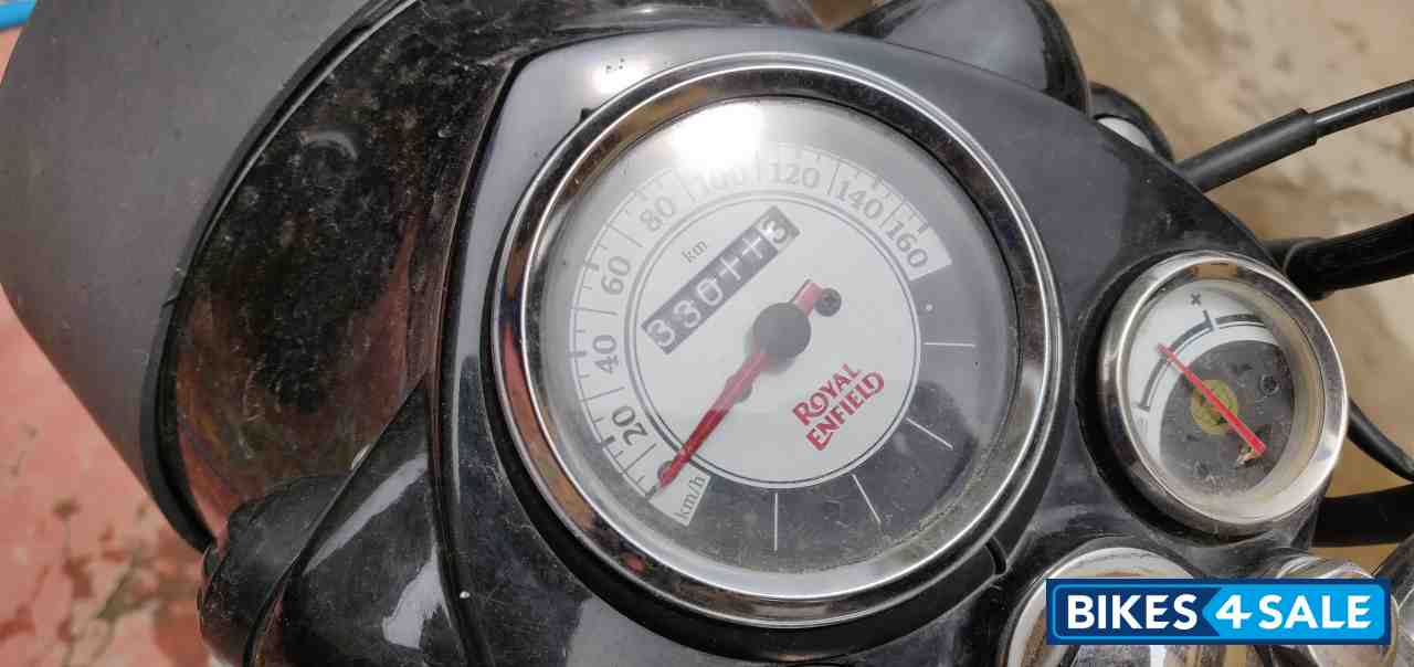 Silver Royal Enfield Classic 350 Silver Royal Enfield Classic 350