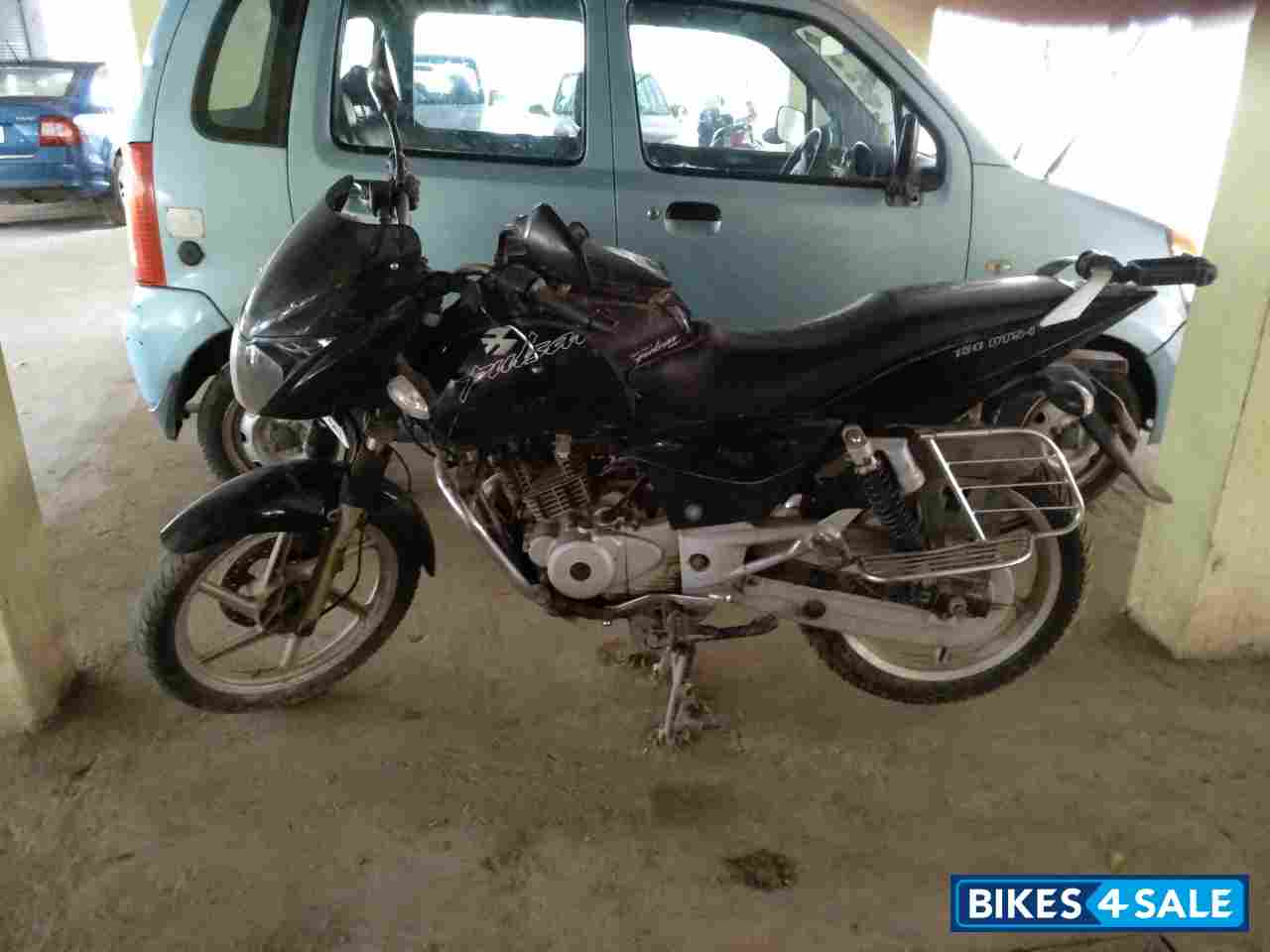 Black Bajaj Pulsar 150 DTSi