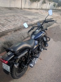Bajaj Avenger Street 150
