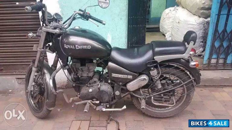 Biege Royal Enfield Thunderbird 350