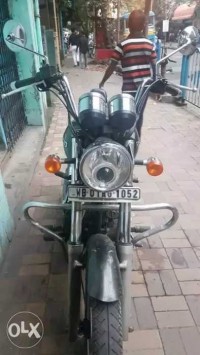 Biege Royal Enfield Thunderbird 350