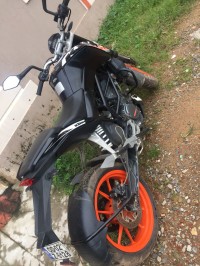 KTM Duke 200