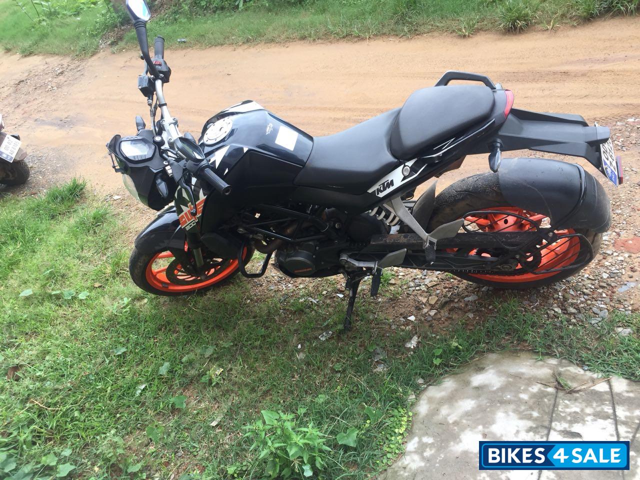 KTM Duke 200