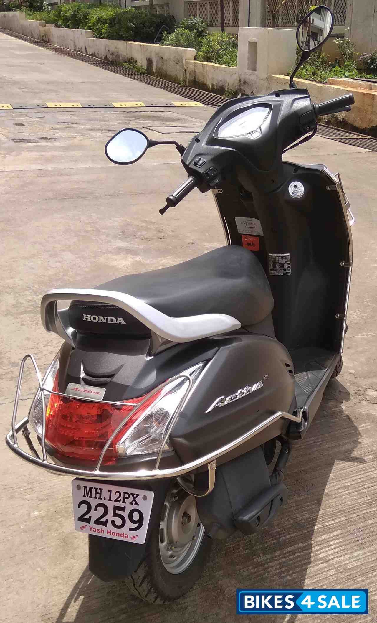 Gray Honda Activa 4G Gray Honda Activa 4G