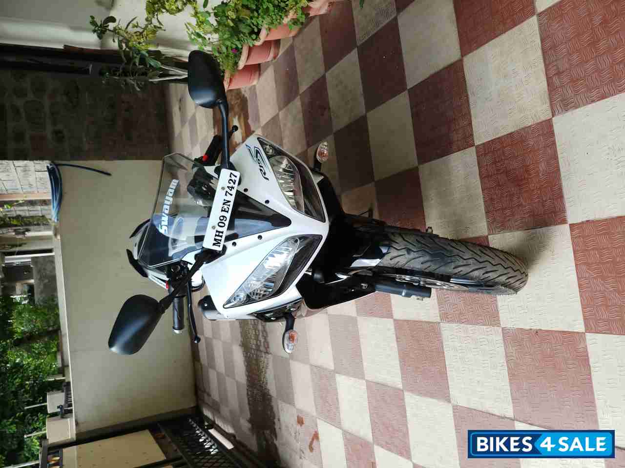 White Blue Yamaha YZF R15 S