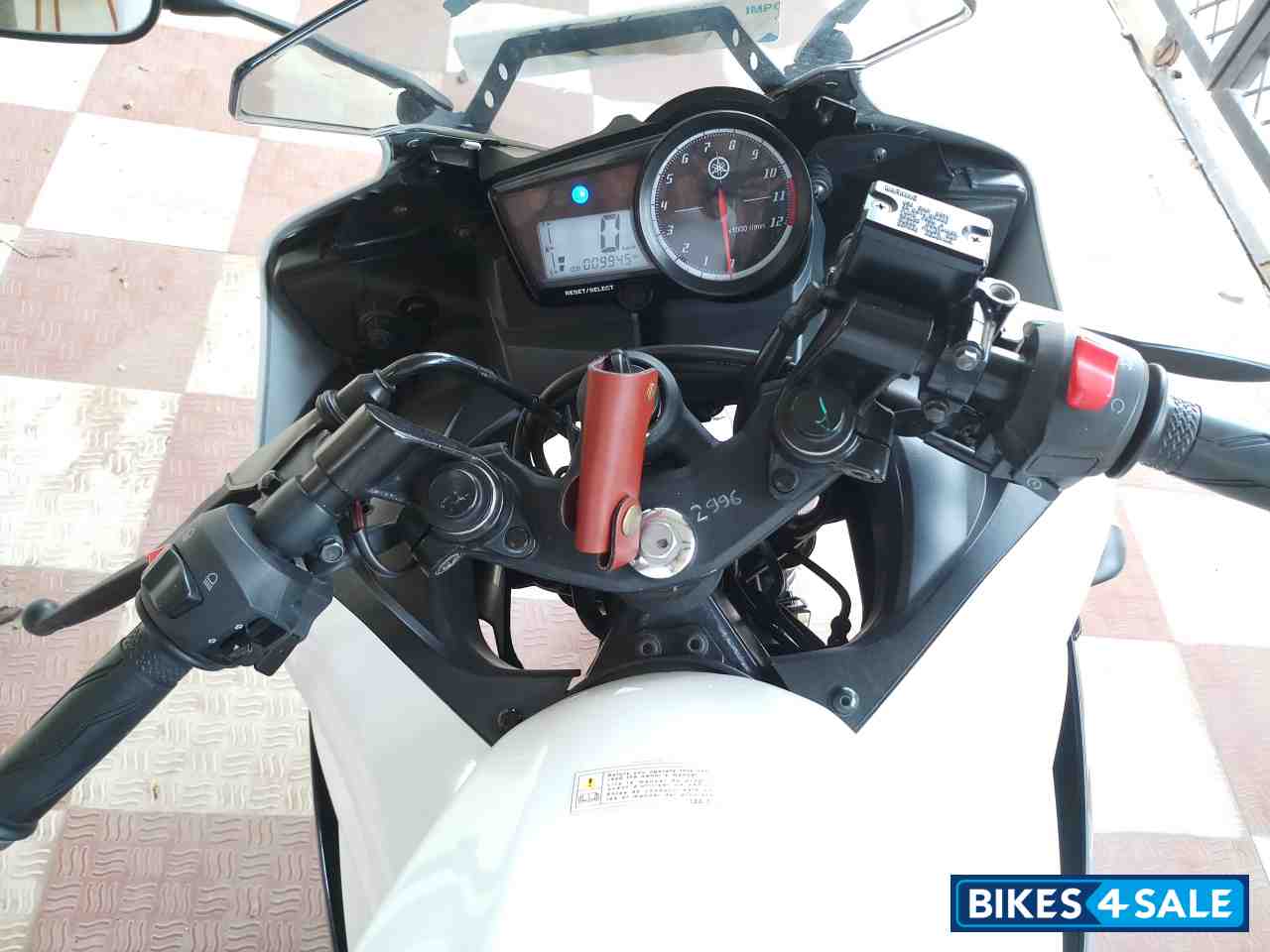 White Blue Yamaha YZF R15 S