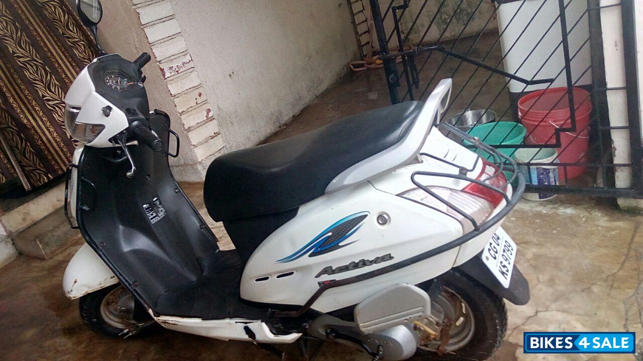 White Honda Activa