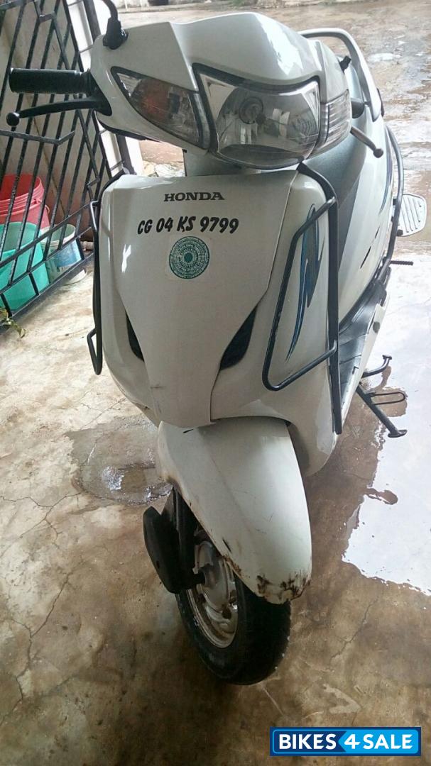 White Honda Activa