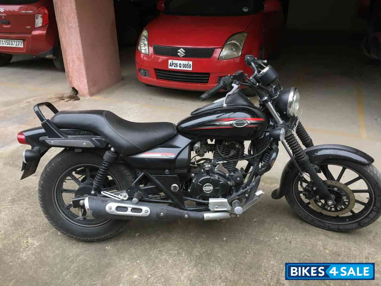 Bajaj Avenger Street 220