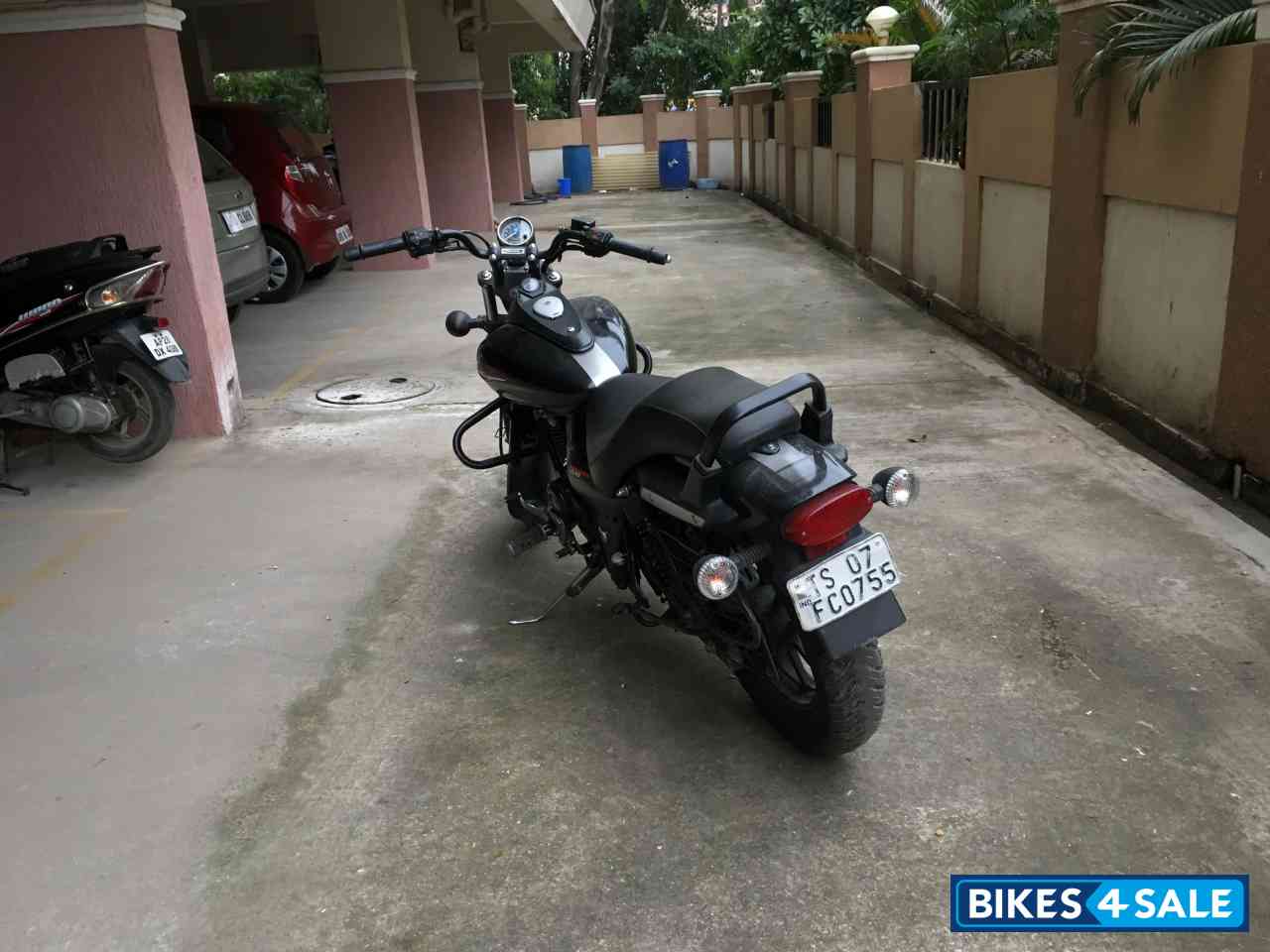 Bajaj Avenger Street 220 Bajaj Avenger Street 220